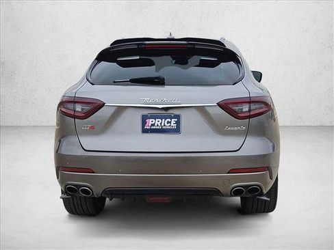 Used 2017 Maserati Levante S image 6