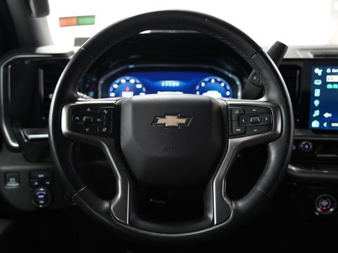 Used 2023 Chevrolet Silverado 1500 LT AWD/4WD image 17