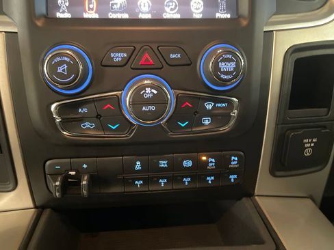 Used 2016 RAM 2500 Big Horn AWD/4WD image 19