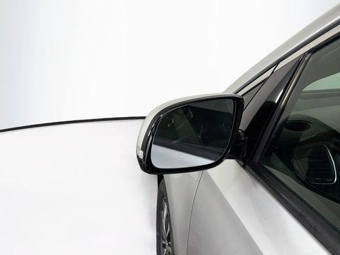Used 2017 Kia Sedona SX FWD image 16