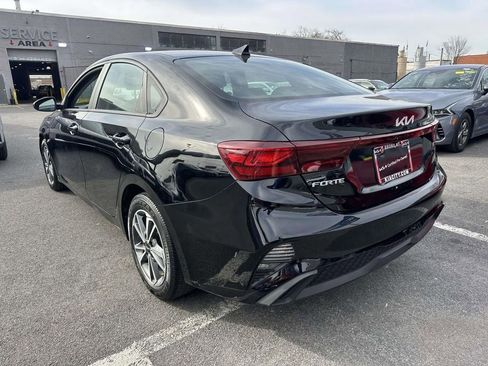 Certified 2023 Kia Forte LXS image 6