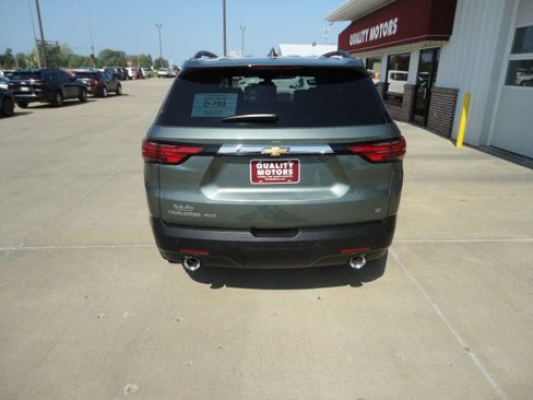 Used 2023 Chevrolet Traverse LT image 13