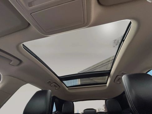 Used 2020 Ford Escape SEL AWD/4WD image 7
