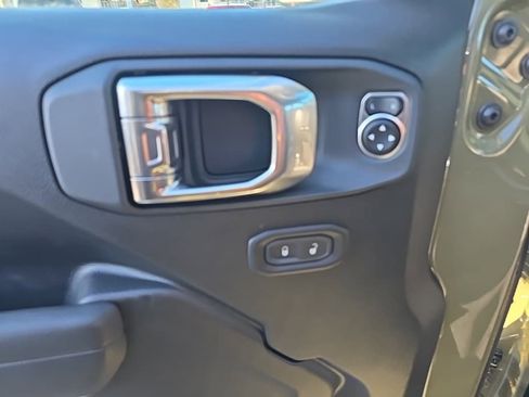 New 2026 Jeep Gladiator Sport image 19