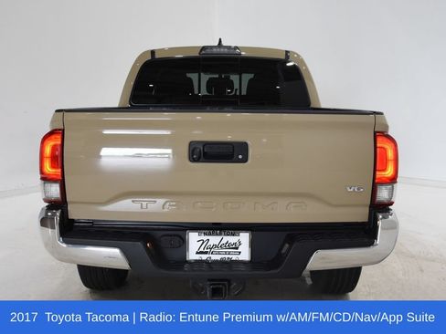 Used 2017 Toyota Tacoma TRD Off-Road w/ Tow Package (A/T) AWD/4WD image 5
