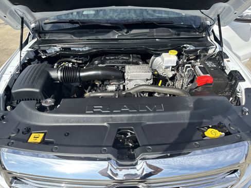 Used 2024 RAM 1500 Laramie image 40