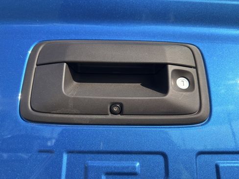 Used 2021 Chevrolet Colorado LT w/ Safety Package image 48