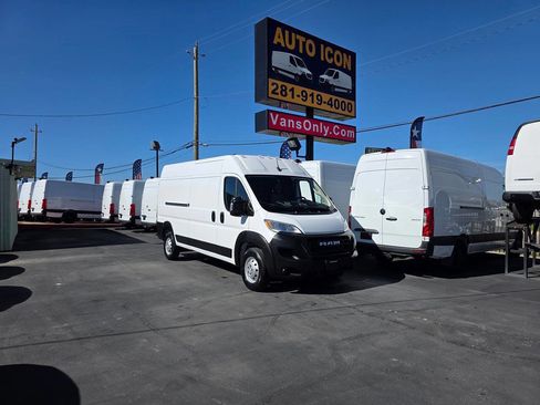 Used 2023 RAM ProMaster 2500 image 24