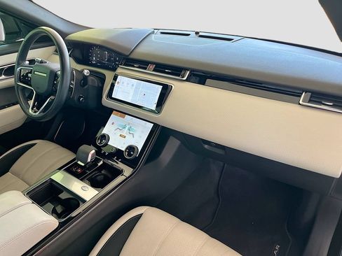 Used 2021 Land Rover Range Rover Velar R-Dynamic S AWD/4WD image 31