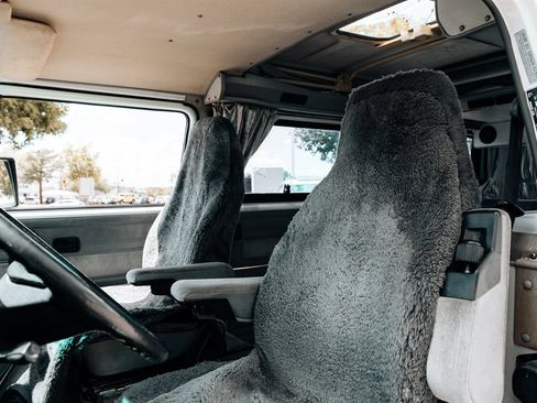 Used 1989 Volkswagen Vanagon GL RWD image 18