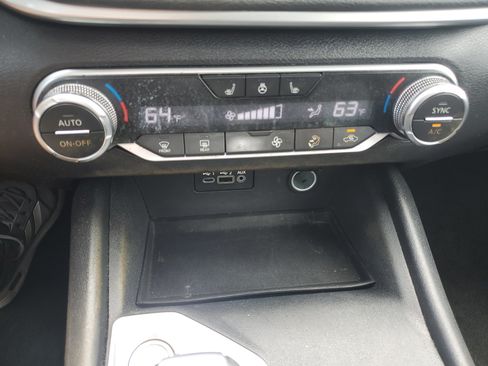 Used 2019 Nissan Altima 2.5 SV FWD image 31