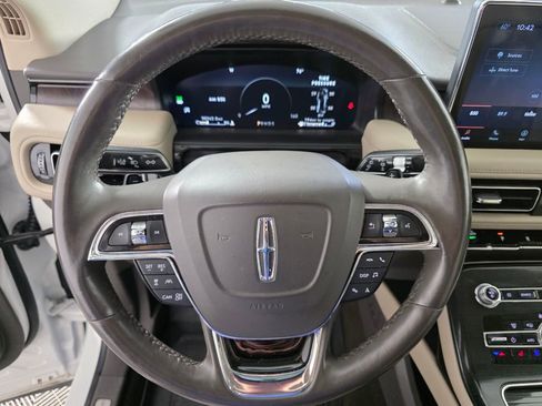 Used 2021 Lincoln Nautilus Reserve w/ Equipment Group 201A AWD/4WD image 17