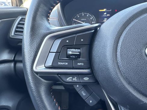 Used 2021 Subaru Crosstrek 2.0i Premium w/ Moonroof Package image 18