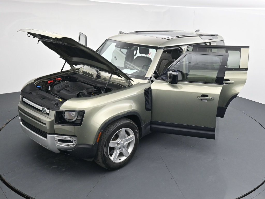 Used 2021 Land Rover Defender 110 SE AWD/4WD image 26