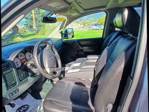 Used 2013 Nissan Titan SL AWD/4WD image 8