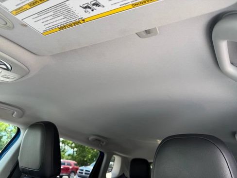 Used 2019 Jeep Compass Latitude AWD/4WD image 13