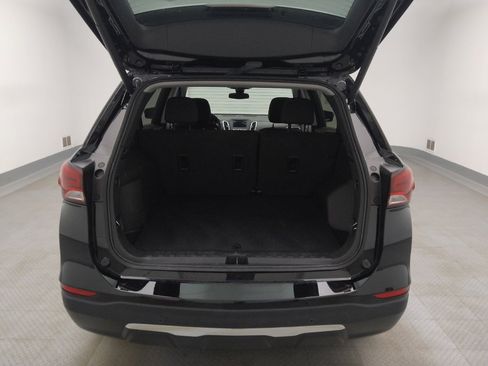 Used 2024 Chevrolet Equinox LT image 29