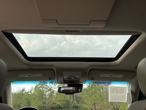 Used 2017 Chevrolet Tahoe LT image 18