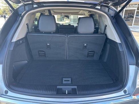 Certified 2025 Acura MDX w/ Technology Package image 17