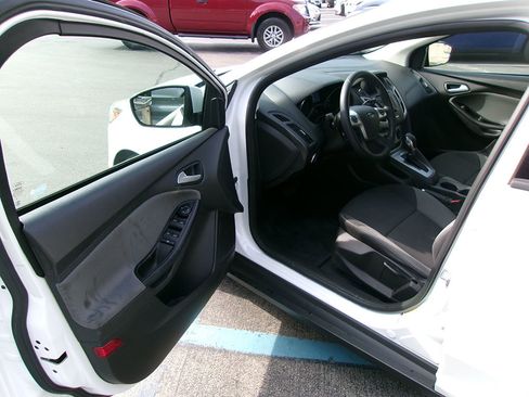 Used 2014 Ford Focus SE image 12