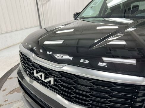Used 2022 Kia Telluride EX w/ EX Premium Package AWD/4WD image 27