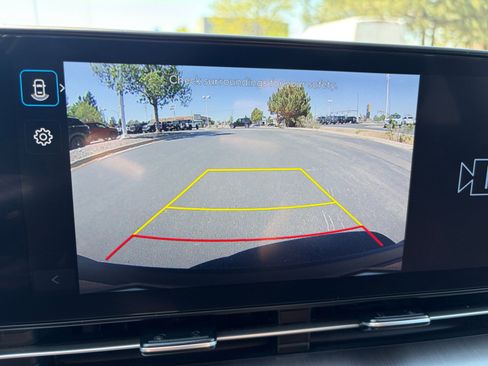Used 2025 Hyundai Kona SEL AWD/4WD image 16