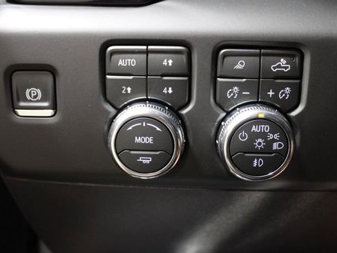 New 2026 GMC Sierra 1500 AT4 w/ Technology Package AWD/4WD image 42