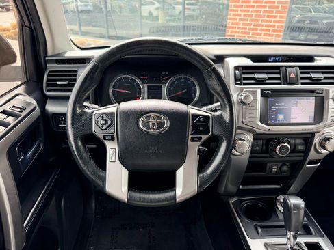 Used 2017 Toyota 4Runner SR5 image 17
