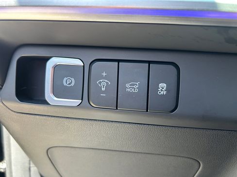 Certified 2025 Hyundai Santa Fe Limited FWD image 24