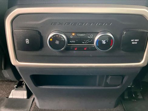 Used 2023 Ford Expedition Limited image 36