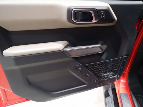 Used 2022 Ford Bronco Wildtrak image 21