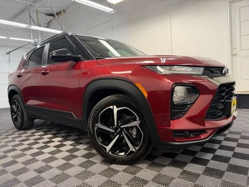 Used 2022 Chevrolet TrailBlazer RS w/ Sun and Liftgate Package FWD image 1