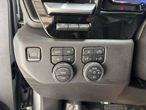 New 2026 Chevrolet Silverado 1500 LTZ w/ LTZ Premium Package image 13