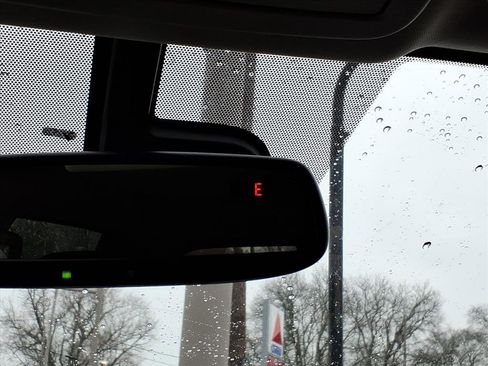 Used 2017 Nissan Titan XD image 17