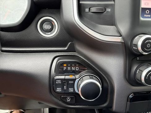 Used 2023 RAM 1500 Big Horn AWD/4WD image 17