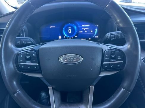 Used 2022 Ford Explorer Platinum w/ Equipment Group 601A image 28