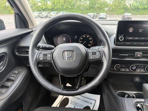 Certified 2024 Honda HR-V LX image 12