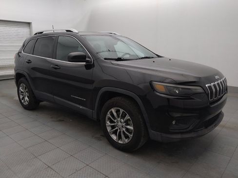 Used 2019 Jeep Cherokee Latitude Plus w/ Comfort/Convenience Group image 11