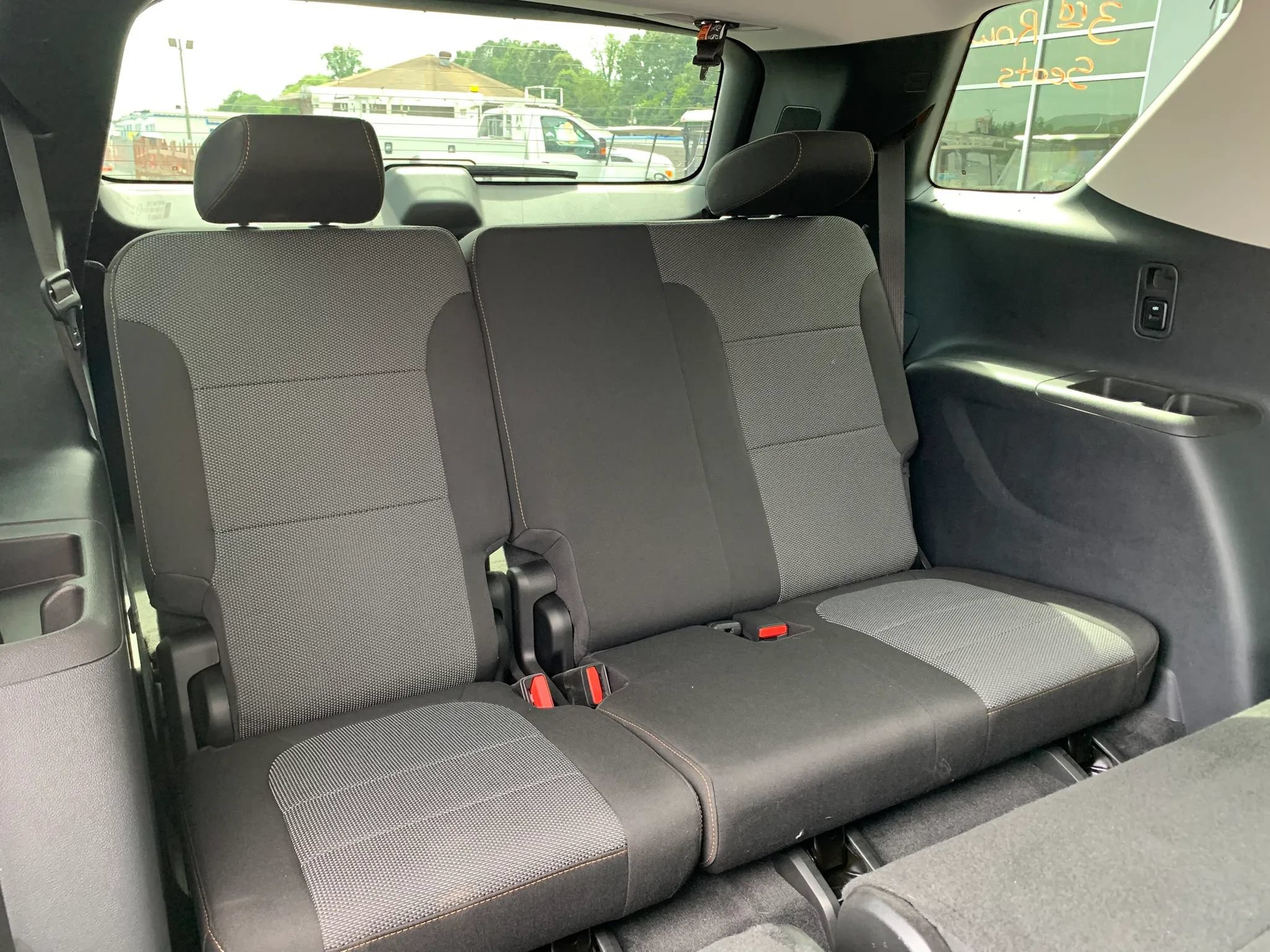 Used 2020 Chevrolet Traverse LS AWD/4WD image 29