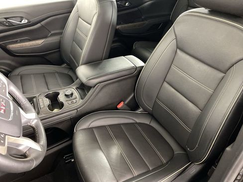 Certified 2023 GMC Acadia Denali w/ Black Diamond Edition image 21