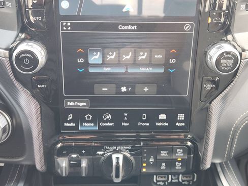 Used 2023 RAM 1500 Limited AWD/4WD image 19