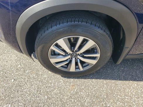 Used 2024 Nissan Pathfinder SL image 5