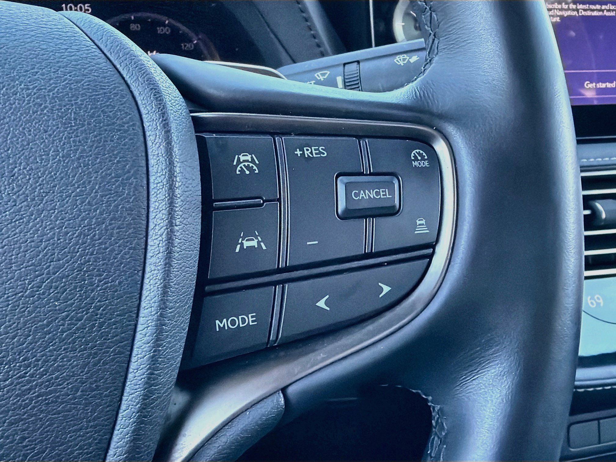 Used 2024 Lexus LS 500 RWD image 39