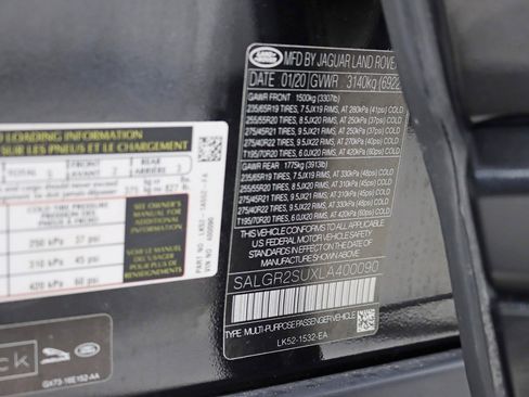 Used 2020 Land Rover Range Rover image 34