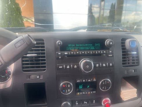 Used 2013 GMC Sierra 1500 SLE w/ SLE Preferred Package image 3