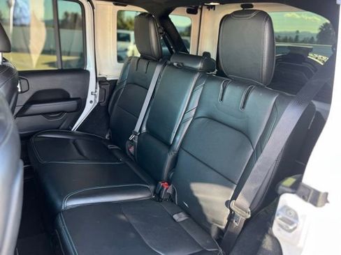 Used 2022 Jeep Wrangler Unlimited Rubicon 4xe w/ Steel Bumper Group image 19