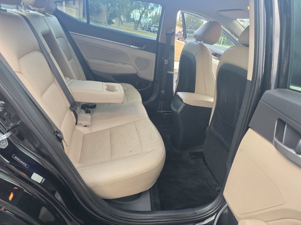 Used 2017 Hyundai Elantra Limited FWD image 33