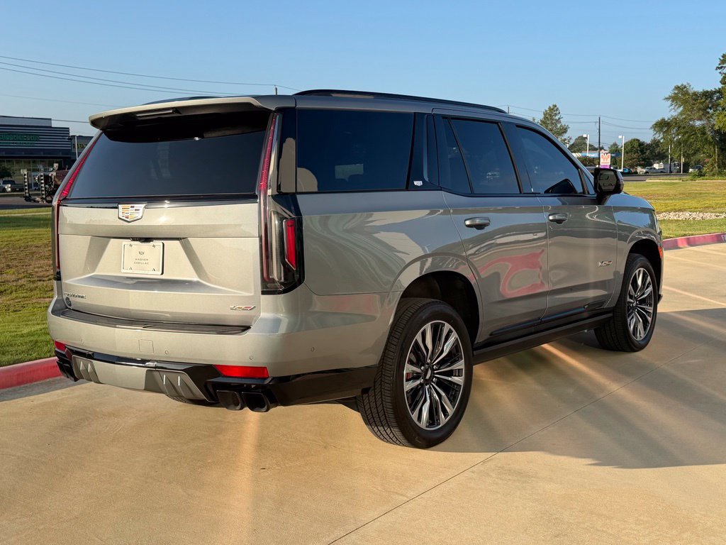 Used 2024 Cadillac Escalade V AWD/4WD image 5
