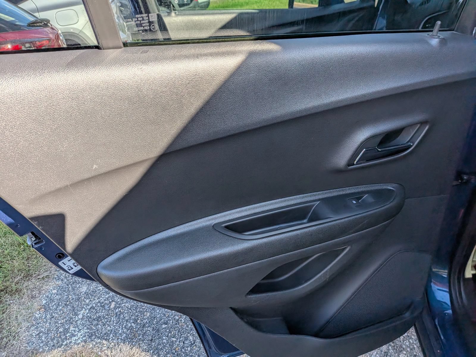 Used 2020 Chevrolet Trax LT FWD image 22