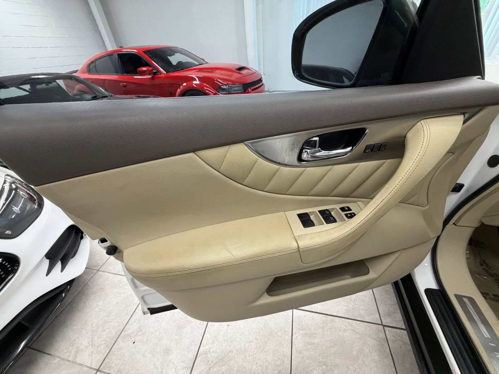 Used 2009 INFINITI FX35 2WD w/ Navigation Pkg image 13